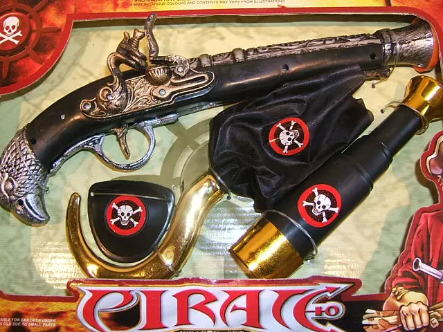 Set Pirate Avec Crochet Longue-vue & Boucanier