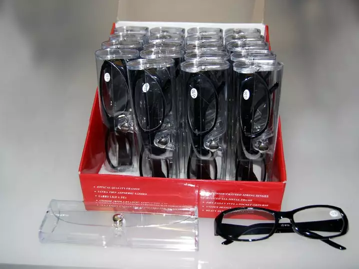 Lot De 20 Lunettes De Vue Avec étui C8108